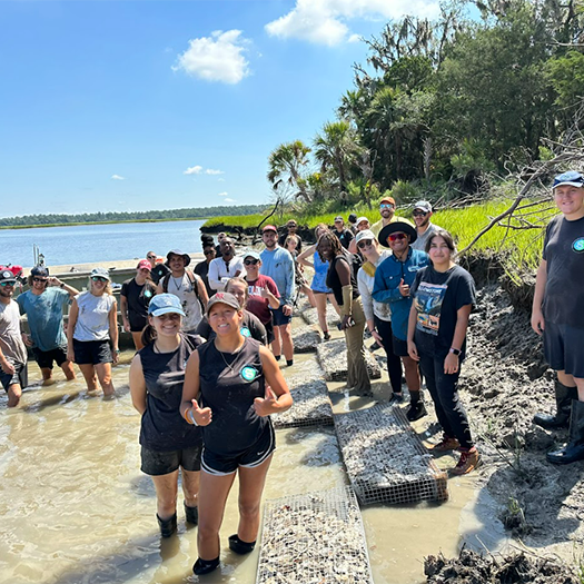 volunteer_oyster_build